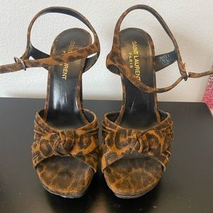 Saint Laurent Bianca Leopard peep toe